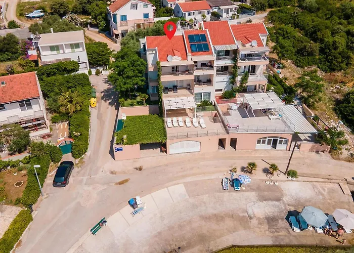 1 Bedroom Stunning In * 스레세르