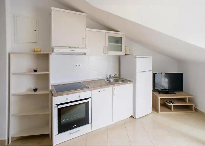 1 Bedroom Stunning In * 스레세르