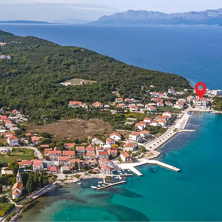 1 Bedroom Stunning In * Сресер