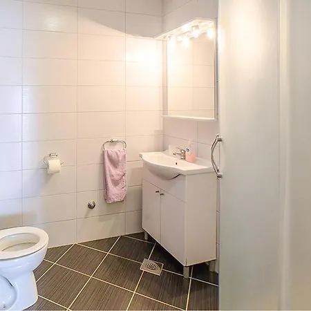 1 Bedroom Stunning In Сресер